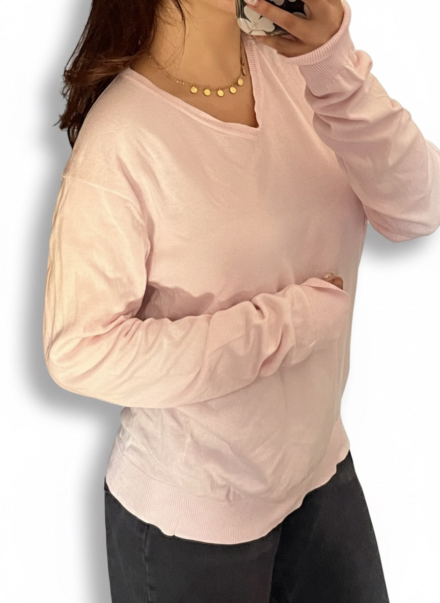 Baby pink H&M sweater 🌸