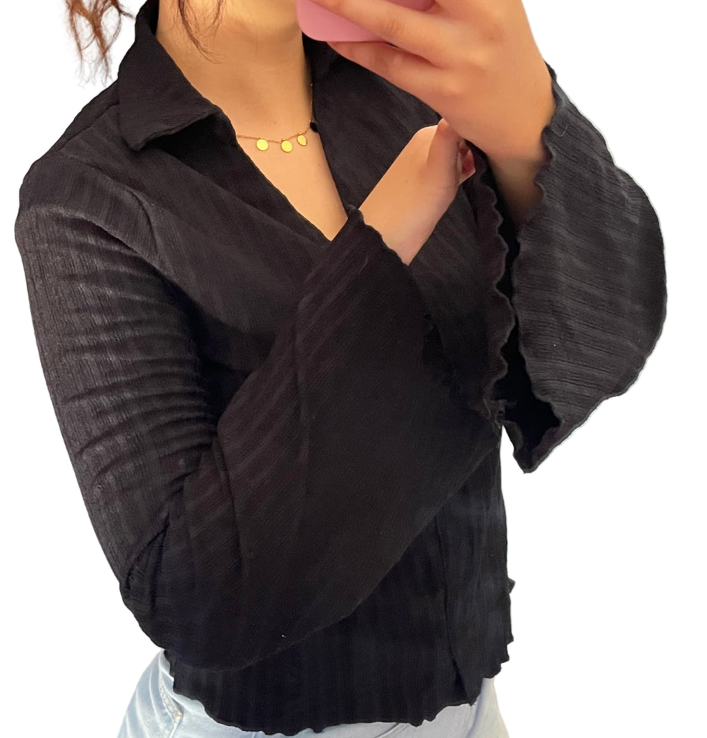 Black shirt 🌸