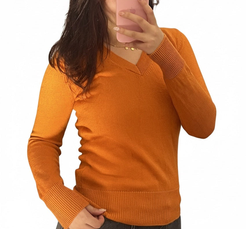 Orange sweater 🌸