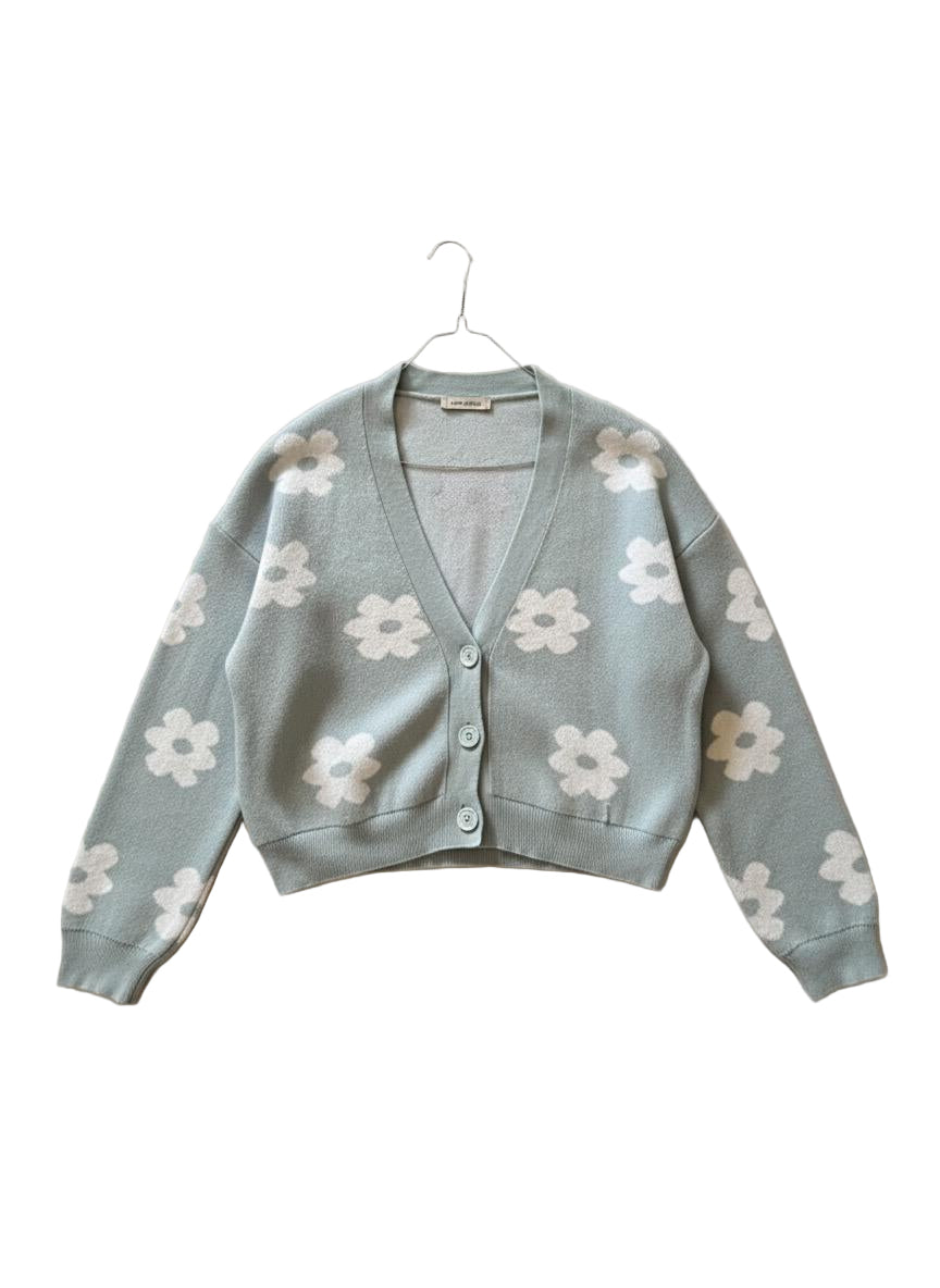 Light blue cute sweater 🌸
