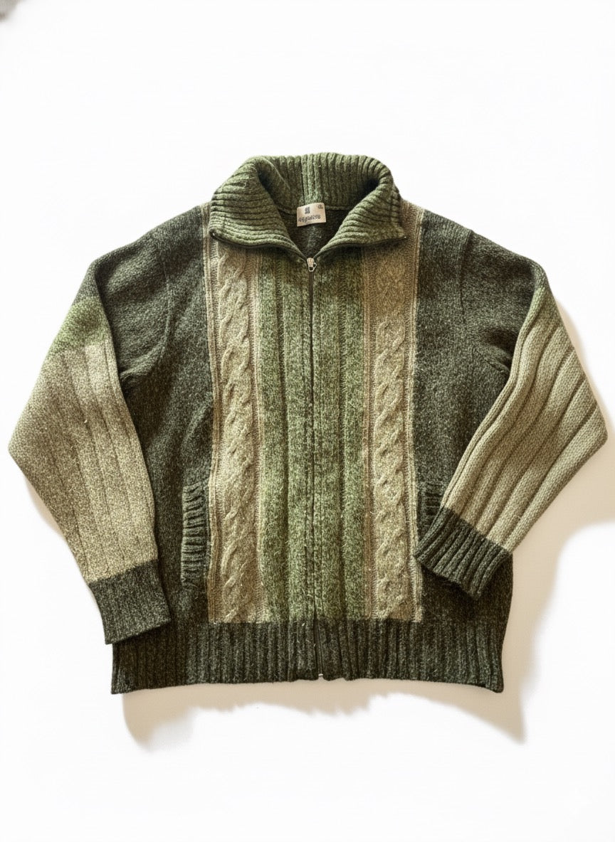Green sweater 🌸