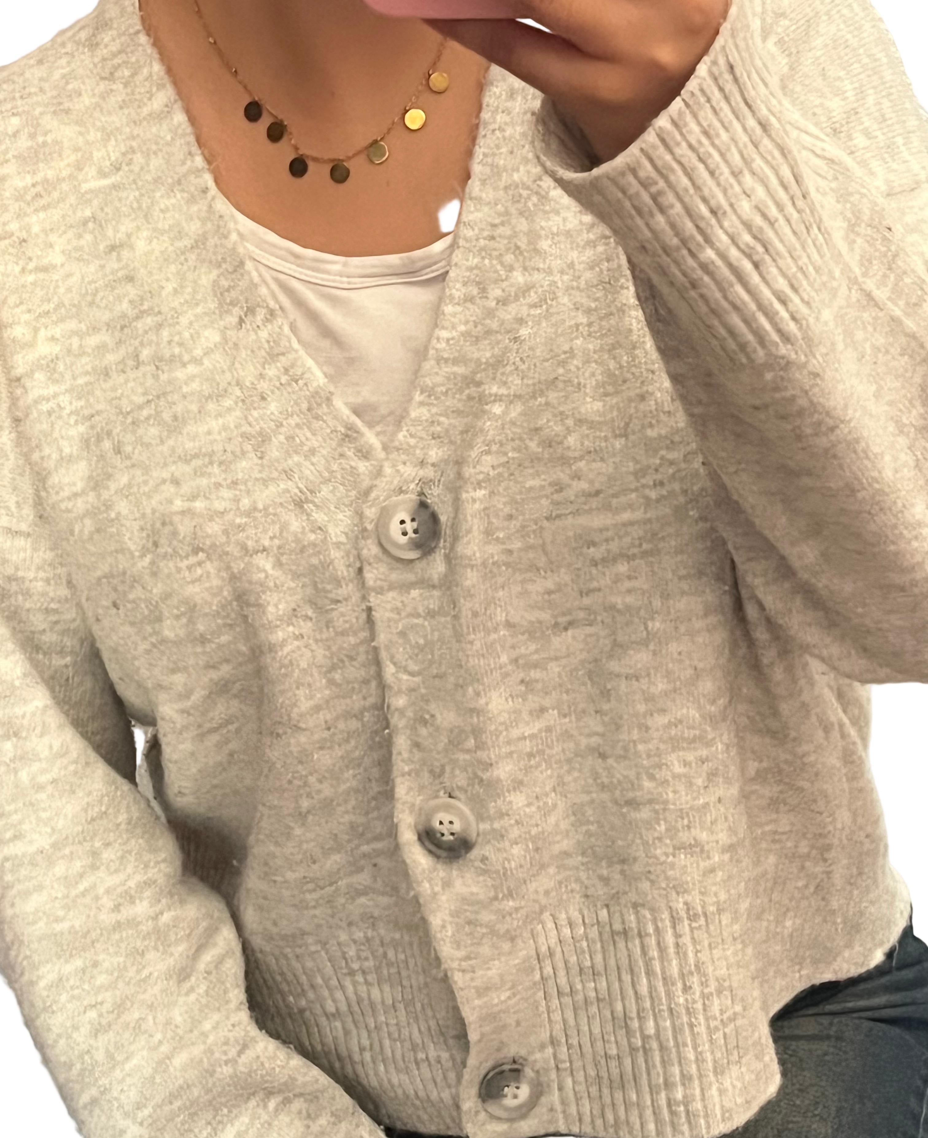 Grey sweater 🌸