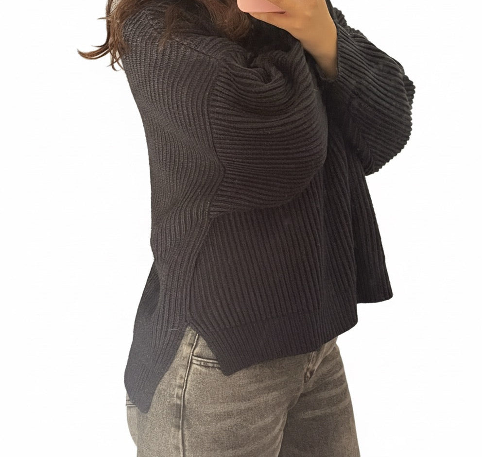 Navy blue sweater 🌸